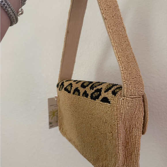 Chic Leopard Pattern Shoulder Bag - Picture 2 of 7
